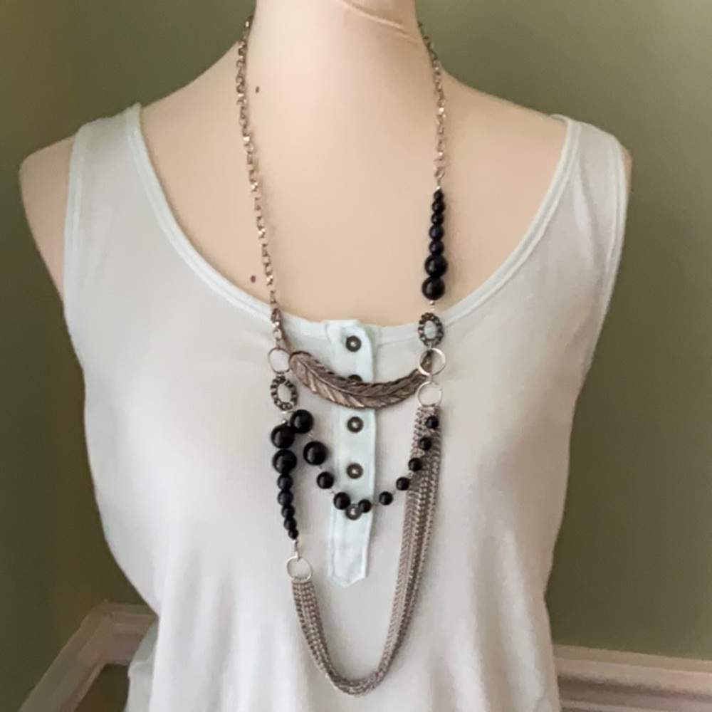 Vtg.Elegant(24”-36”)Black & Silver Statement Necklace W/2”Ext.